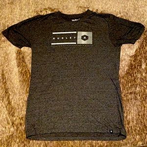 Hurley T-shirts Multiple Graphic Styles Size Small